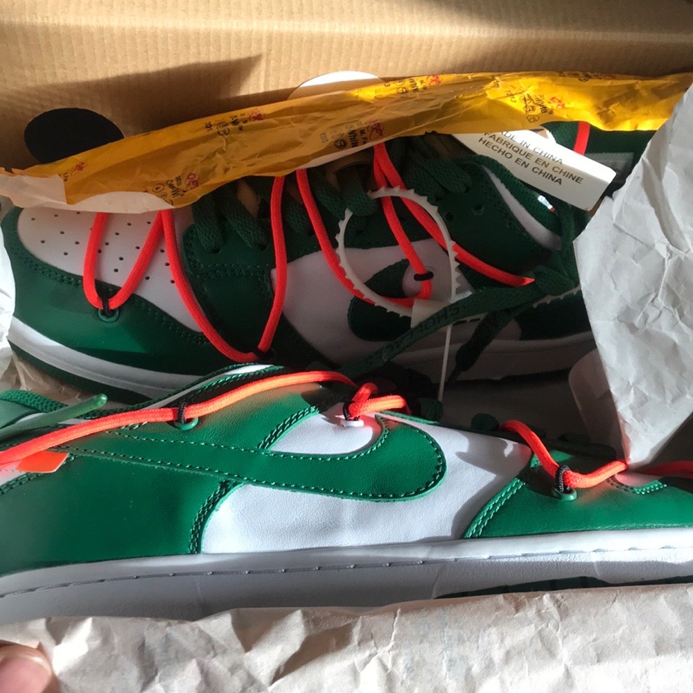 Nike off white dunks pine green